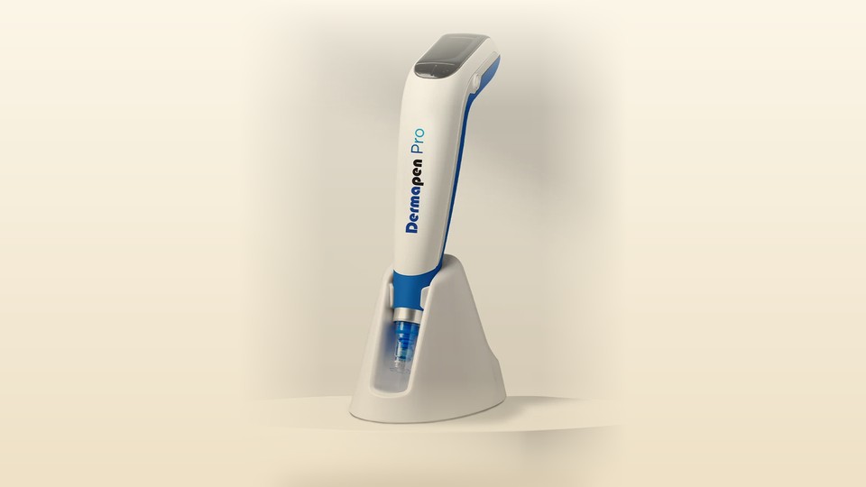 Dermapen microneedling device at Facematic
